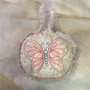 🎄Embroidered Butterfly Lace Ornament